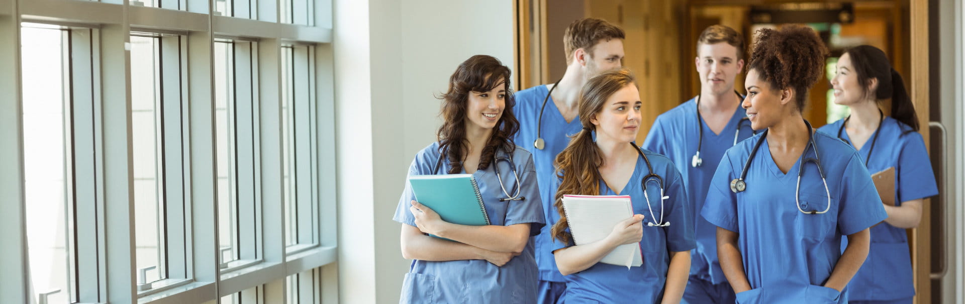 Auslandsrecruiting mit Adecco Medical Auslandsrecruiting mit Adecco Medical